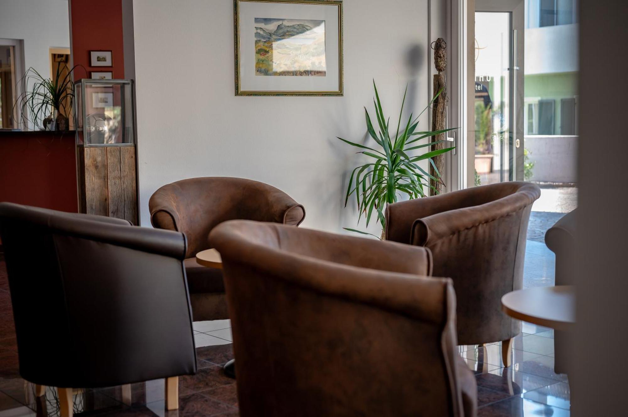 Garni Hotel Peterlinhof Caldaro Εξωτερικό φωτογραφία