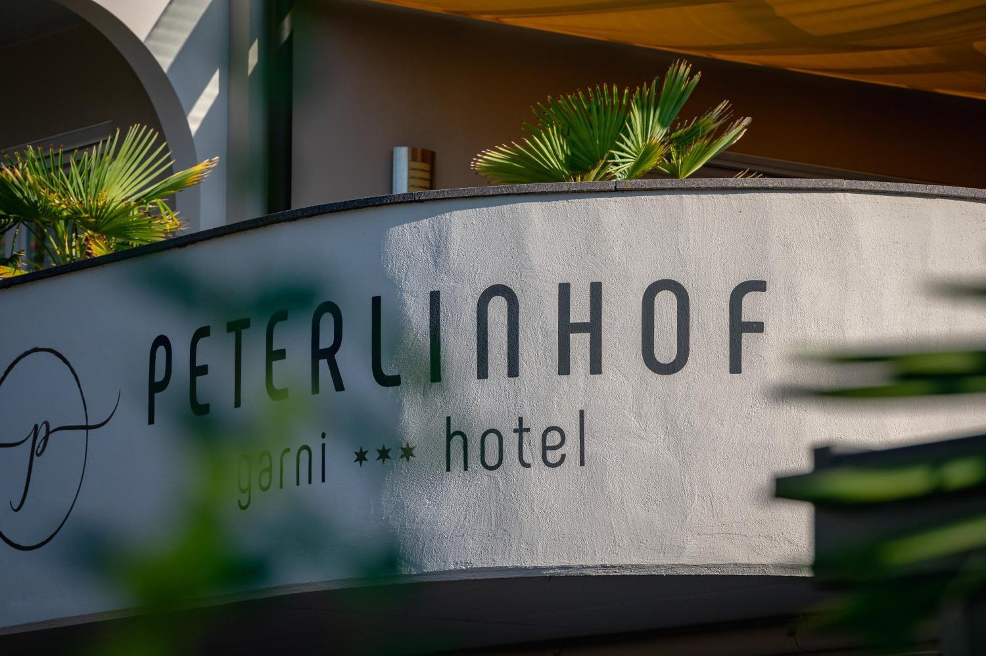 Garni Hotel Peterlinhof Caldaro Εξωτερικό φωτογραφία
